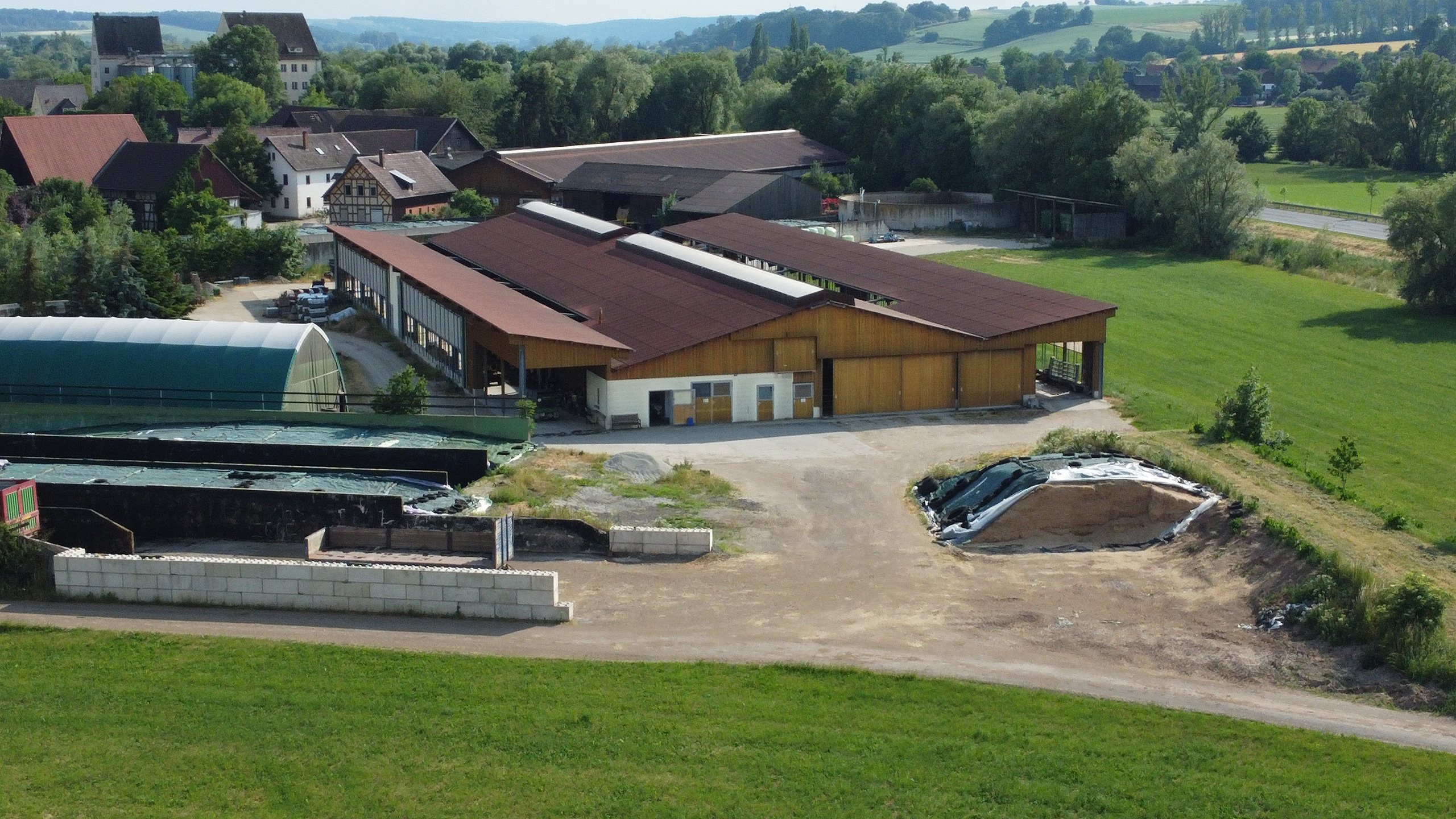 Hof von Stefan Angermüller in Großheirath