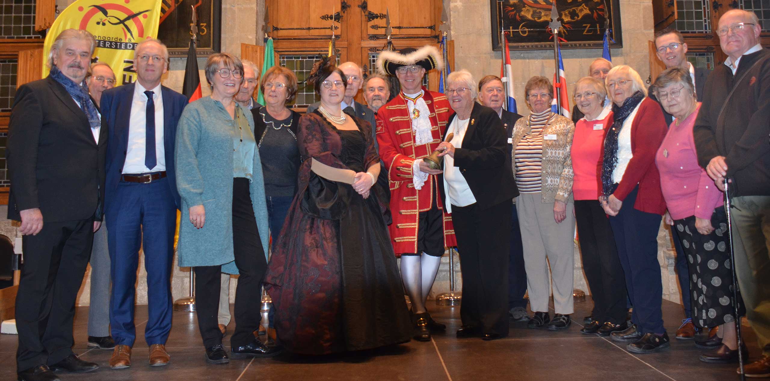 Gruppenbild der Gäste des Neujahrsempfangs 2023 in der Partnerstadt Oudenaarde