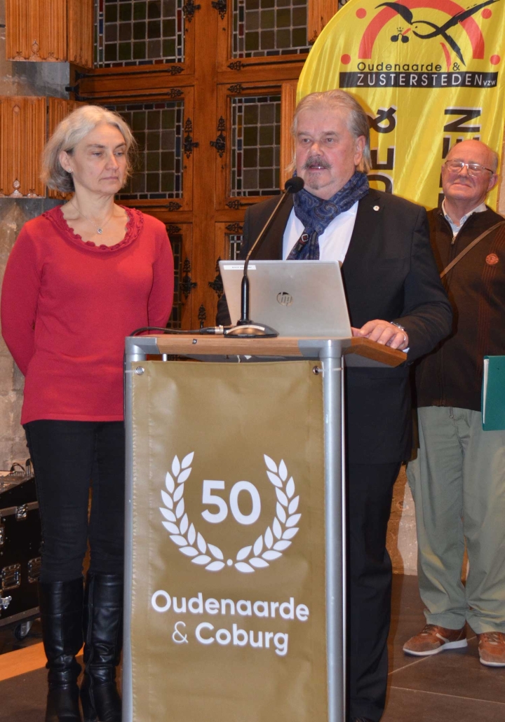 Rolf Sander überbringt die Grüße der Stadt Coburg beim Neujahrsempfang im Oudenaarder Rathaus