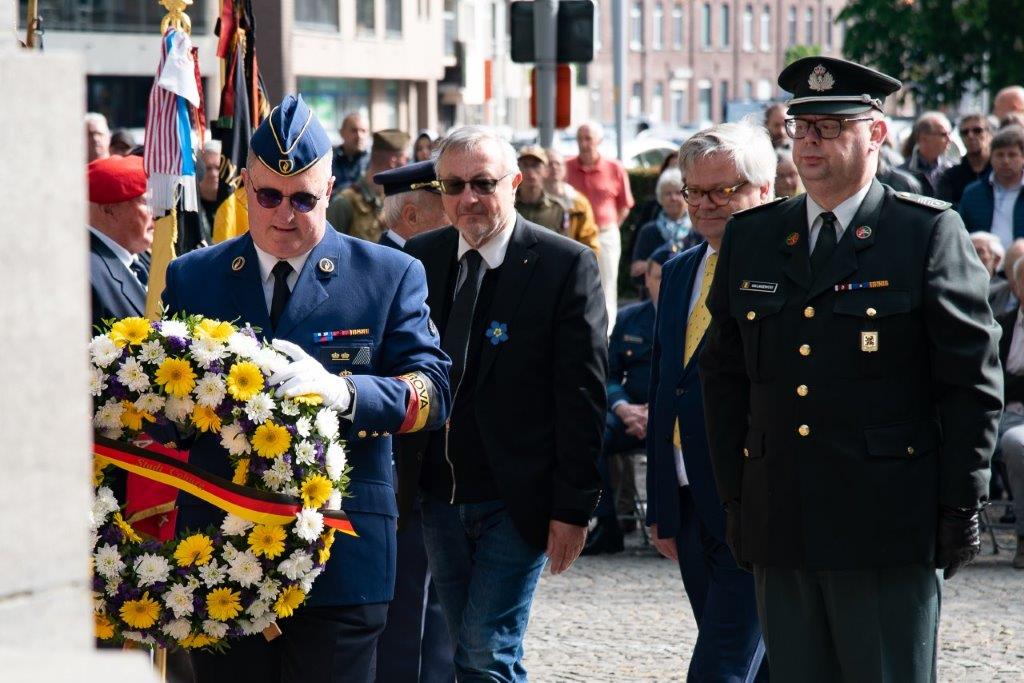 Kranzniederung im Gedenken an die Opfer der Weltkriege